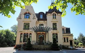 Le Manoir De La Mantille