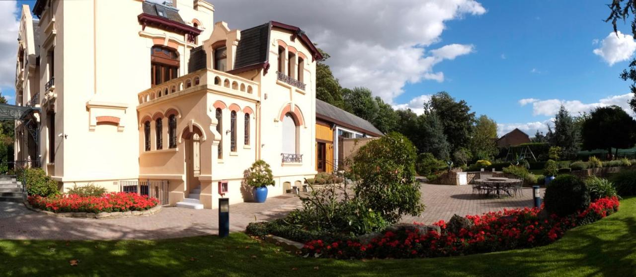 Le Manoir De La Mantille Caudry Buitenkant foto
