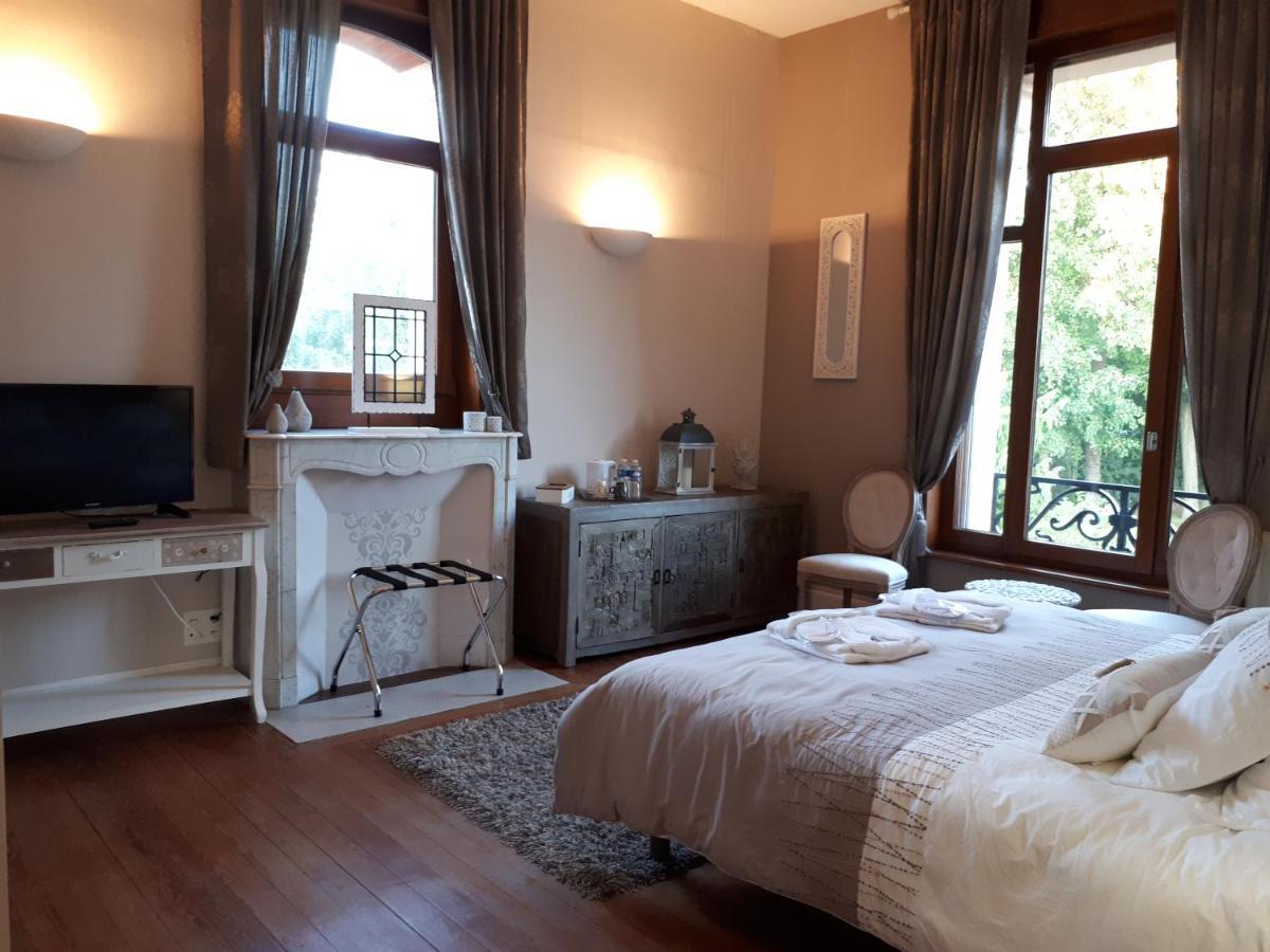 Le Manoir De La Mantille Caudry Buitenkant foto
