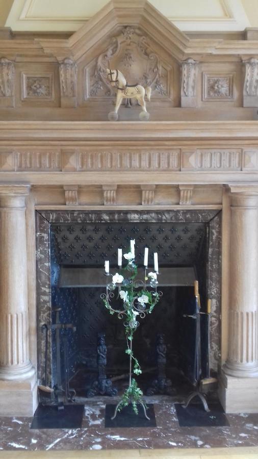 Le Manoir De La Mantille Caudry Buitenkant foto