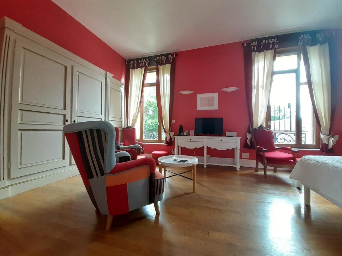 Le Manoir De La Mantille Caudry Buitenkant foto